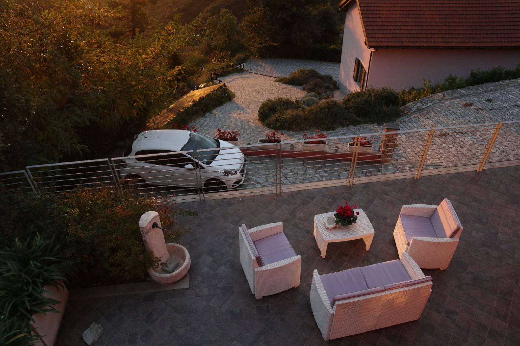 Suite Con Vista Vezzi Portio Exterior photo